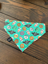 Load image into Gallery viewer, Bear Bandana
